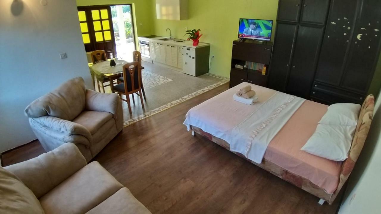 Apartament Petivat Gardens Zewnętrze zdjęcie